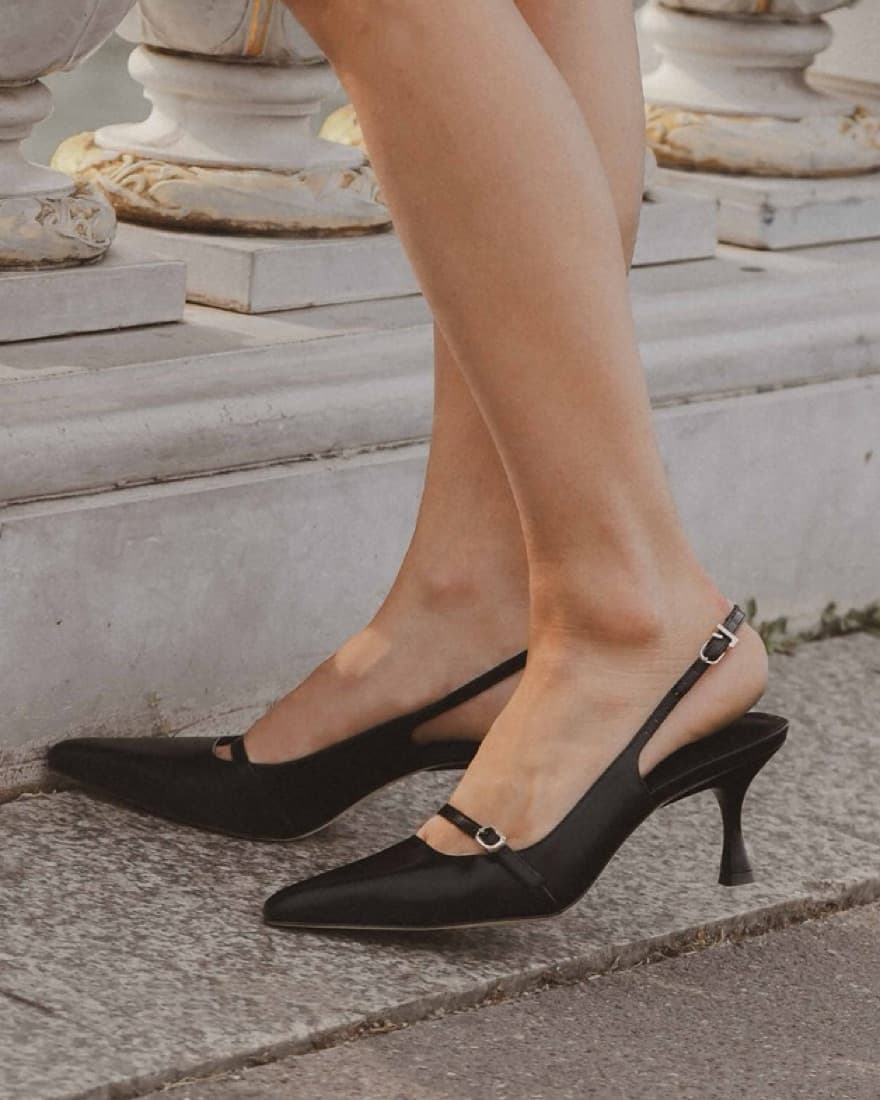 Larroude Ines Pump In Black - Image 1