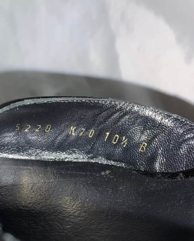 SALVATORE FERRAGAMO size 10.5 - Image 3