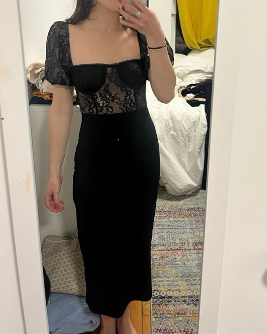 WeWoreWhat Black Lace Midi Dress - Image 3
