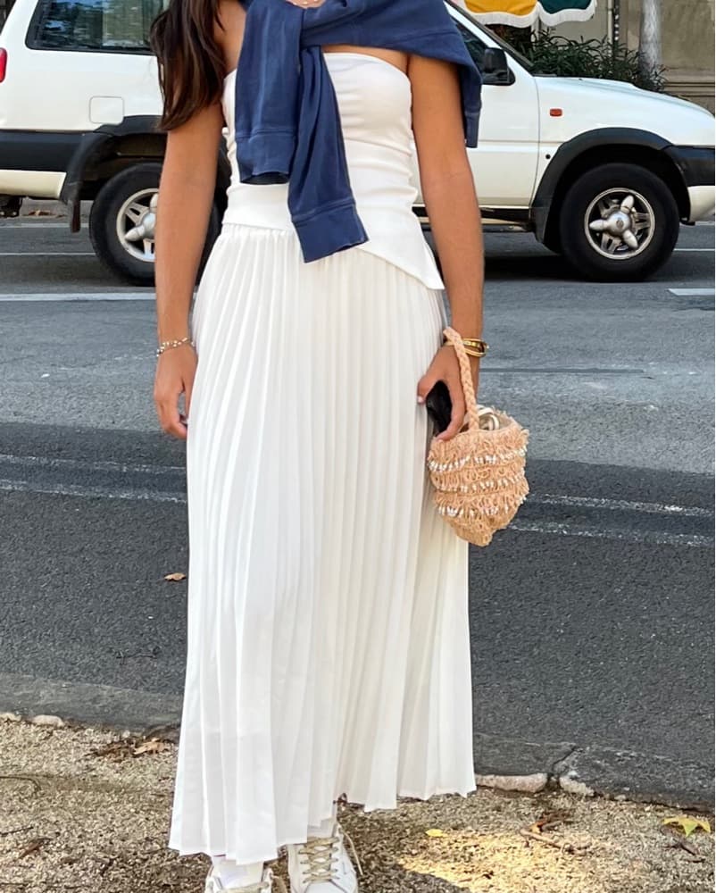 White Set - Image 1