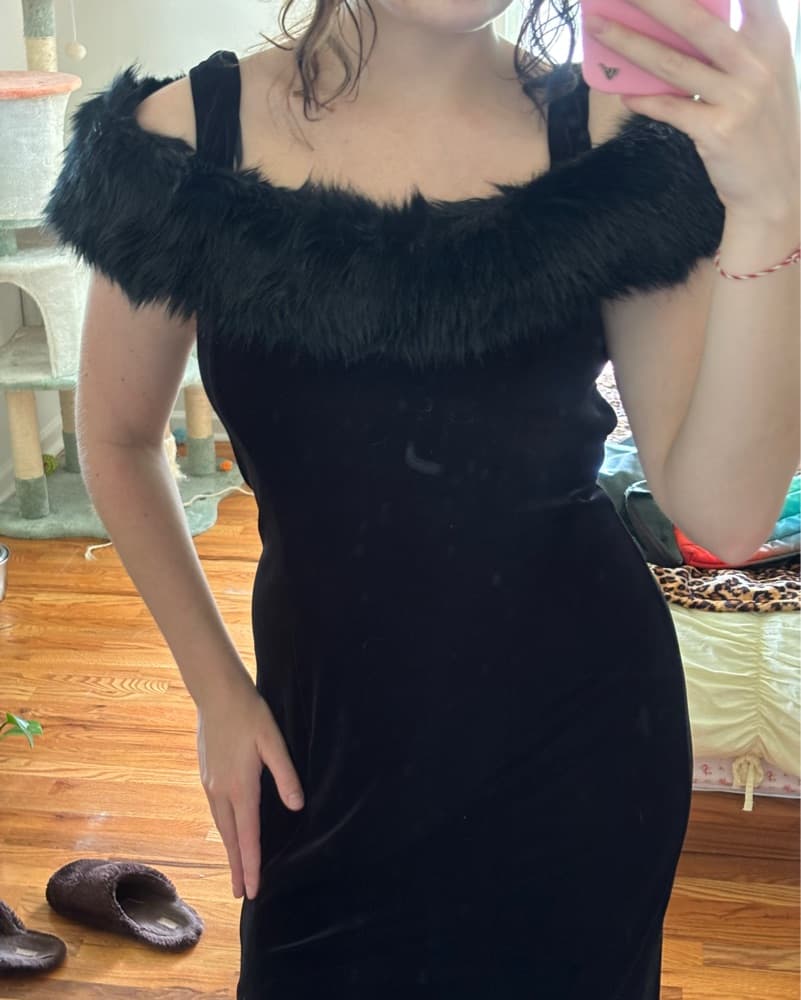 Vintage 90s / 00s Off the Shoulder Gown - Image 2