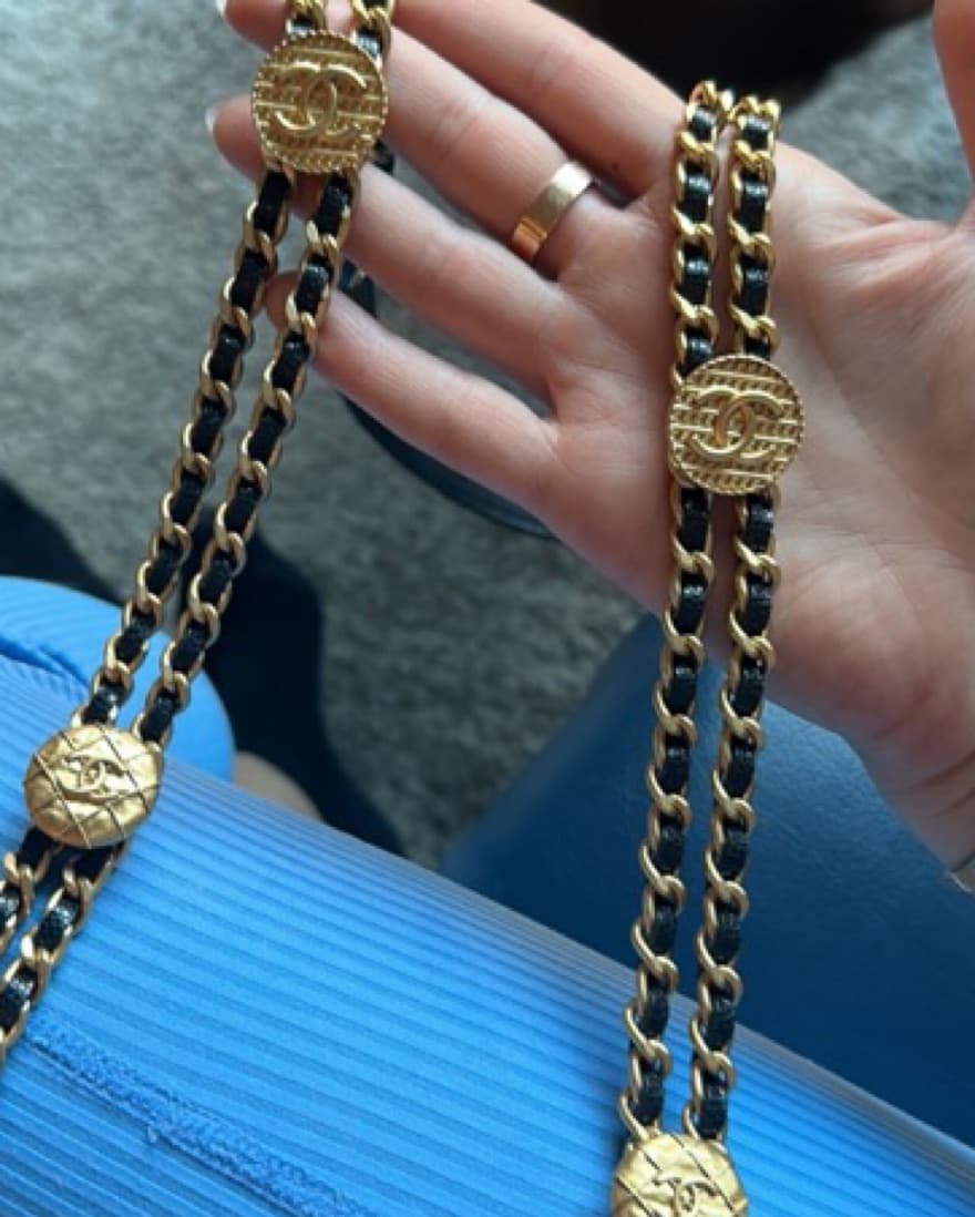 Chanel Vanity Chain Crossbody  - Image 3