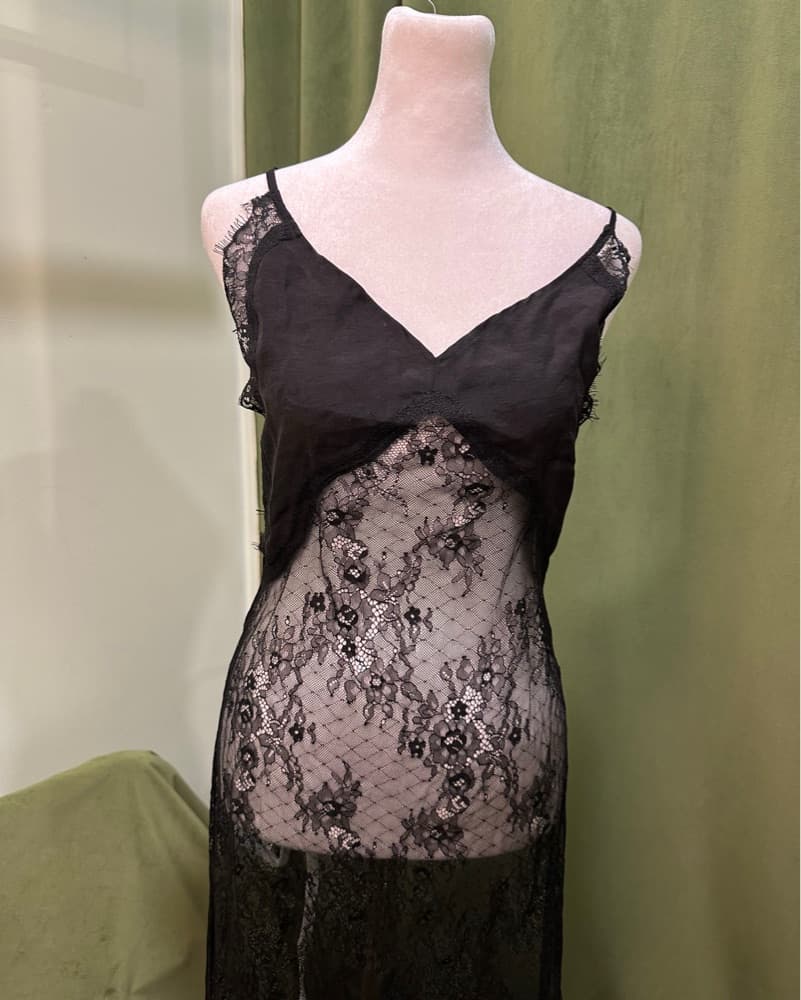 Elegant Lace Overlay Slip Dress - Image 2