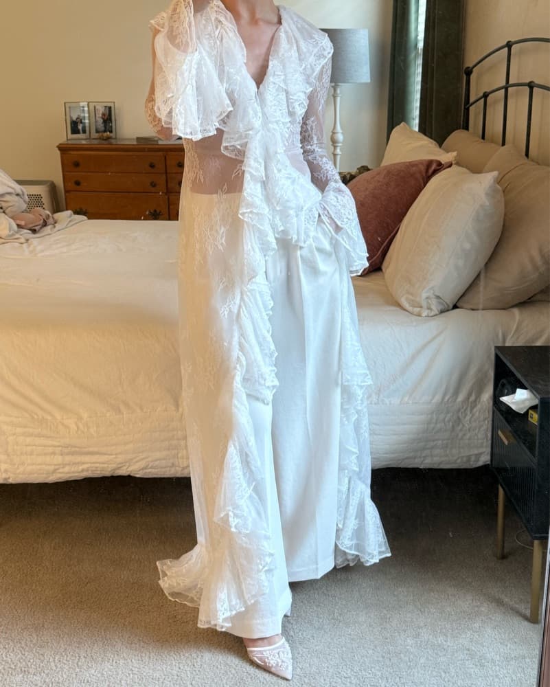 HUONG BOUTIQUE Lace Maxi Blouse - Image 4