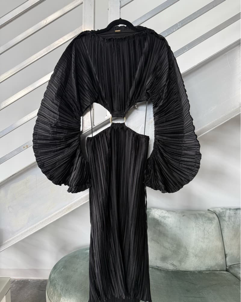 Cult Gaia Black Pleated Midi Dress - Image 2