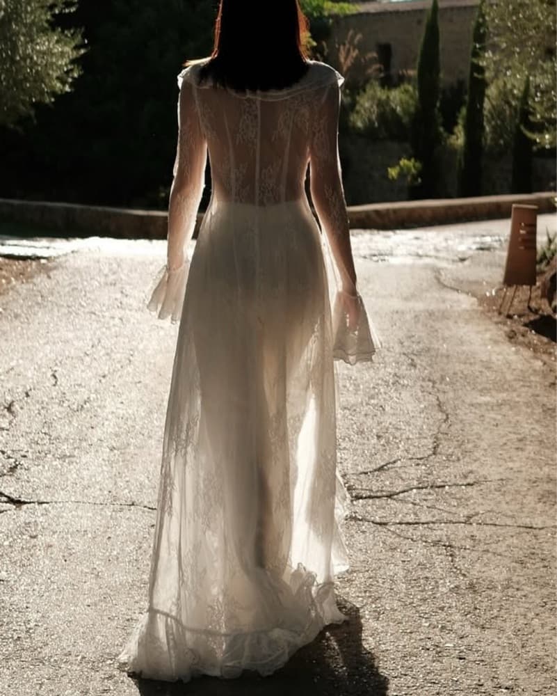 HUONG BOUTIQUE Lace Maxi Blouse - Image 3