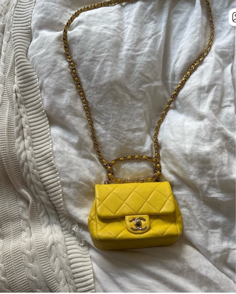 Chanel Quilted Yellow Leather Bag - Image 4