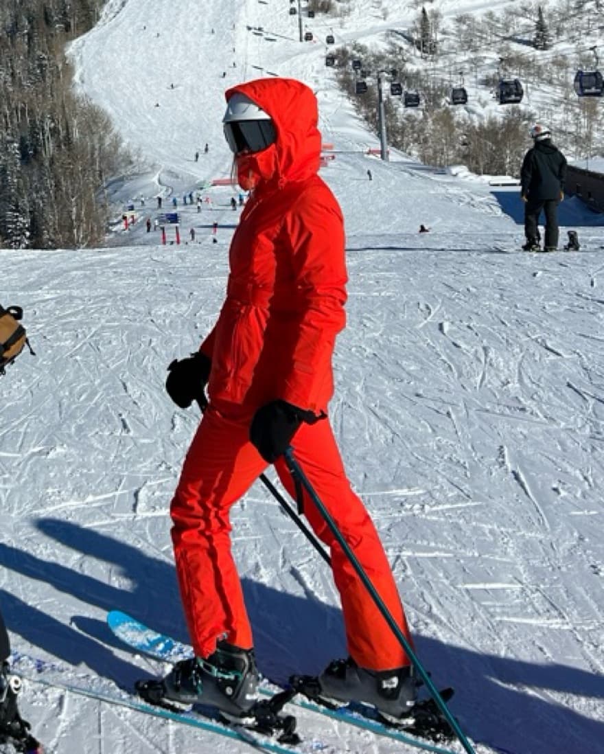 Halfdays Red Bibs & Belted Ski Jacket - Image 4
