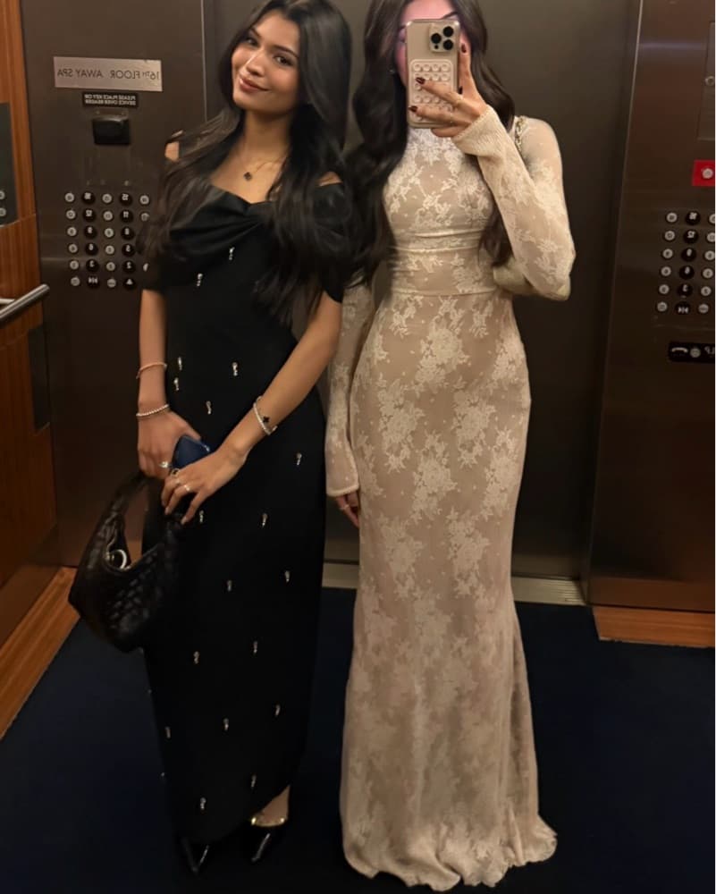 Elegant Lace Maxi Dress - Image 3
