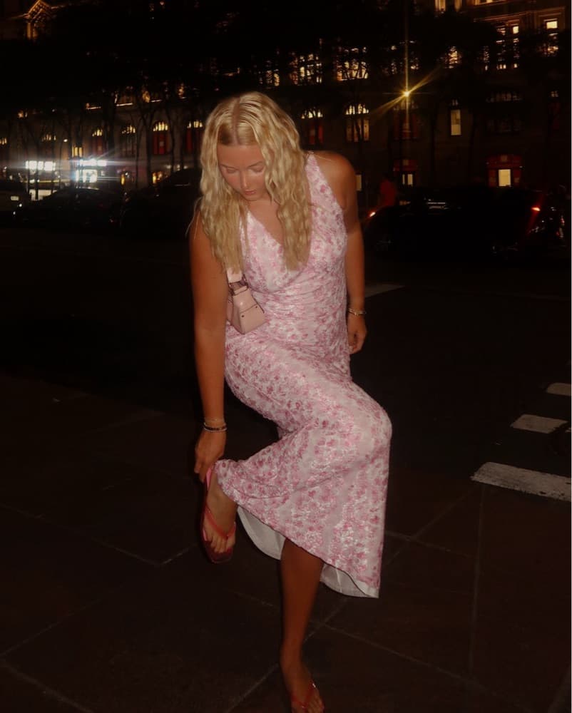 Elegant Floral Lace Maxi Dress - Image 2