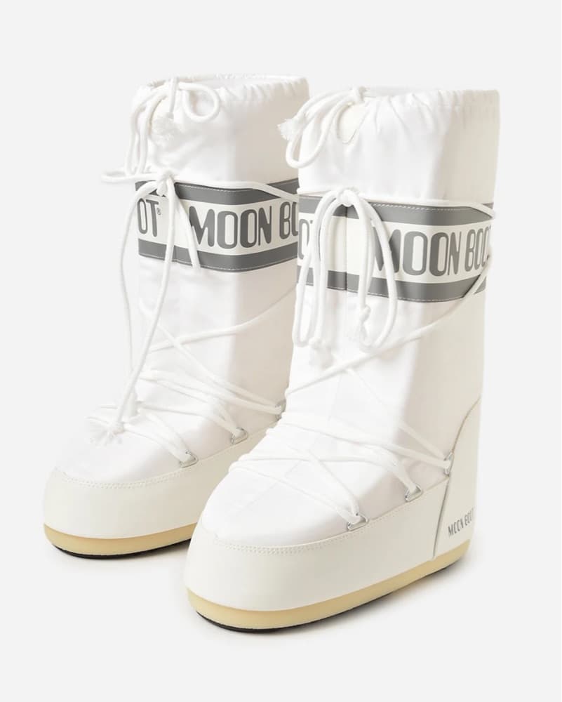 White Moon Boots - Image 1