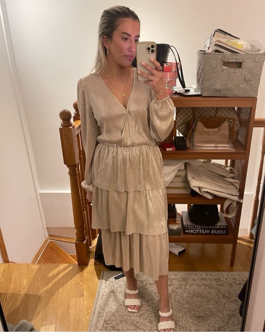 WAYF Long Sleeve Tiered Midi Dress - Image 1
