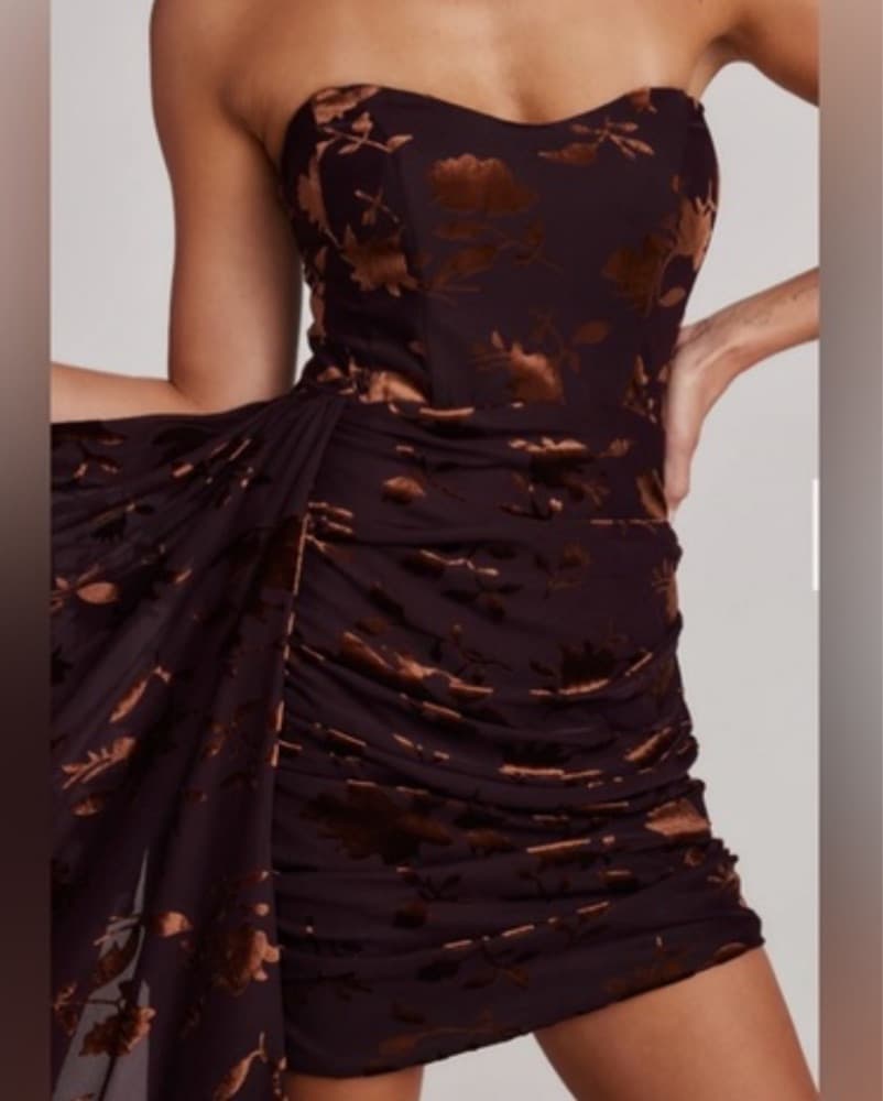 Strapless Velvet Dress - Image 3