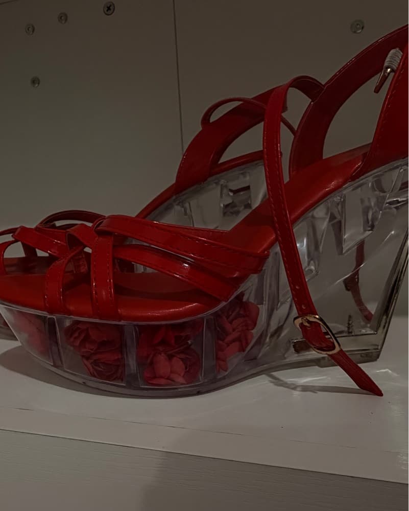 Encased Rose Flowers Acrylic Clear Wedge - Image 2