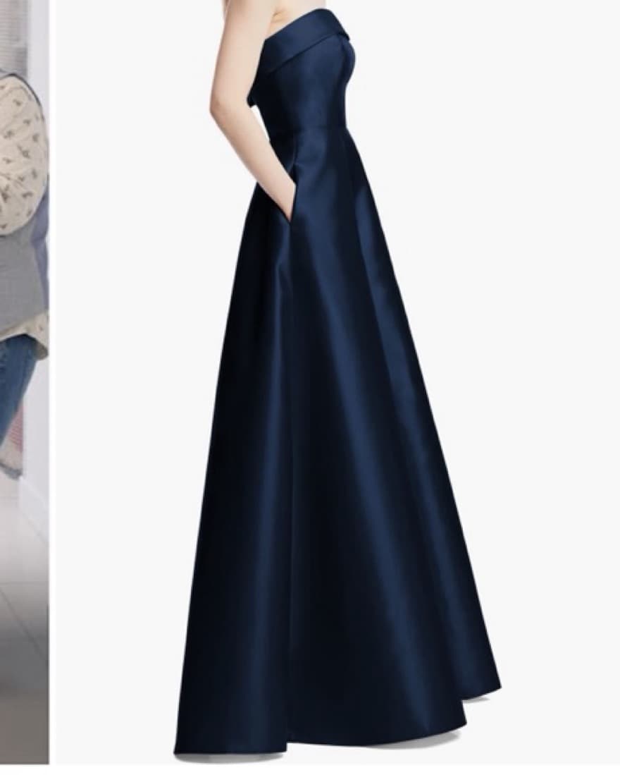 Elegant Navy Blue Satin Gown - Image 4
