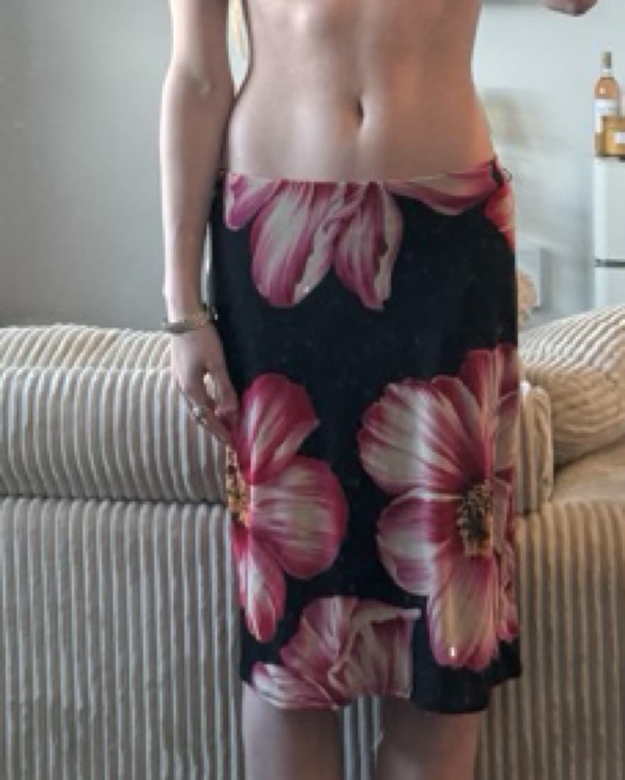 Black Floral Vintage Midi Skirt - Image 2
