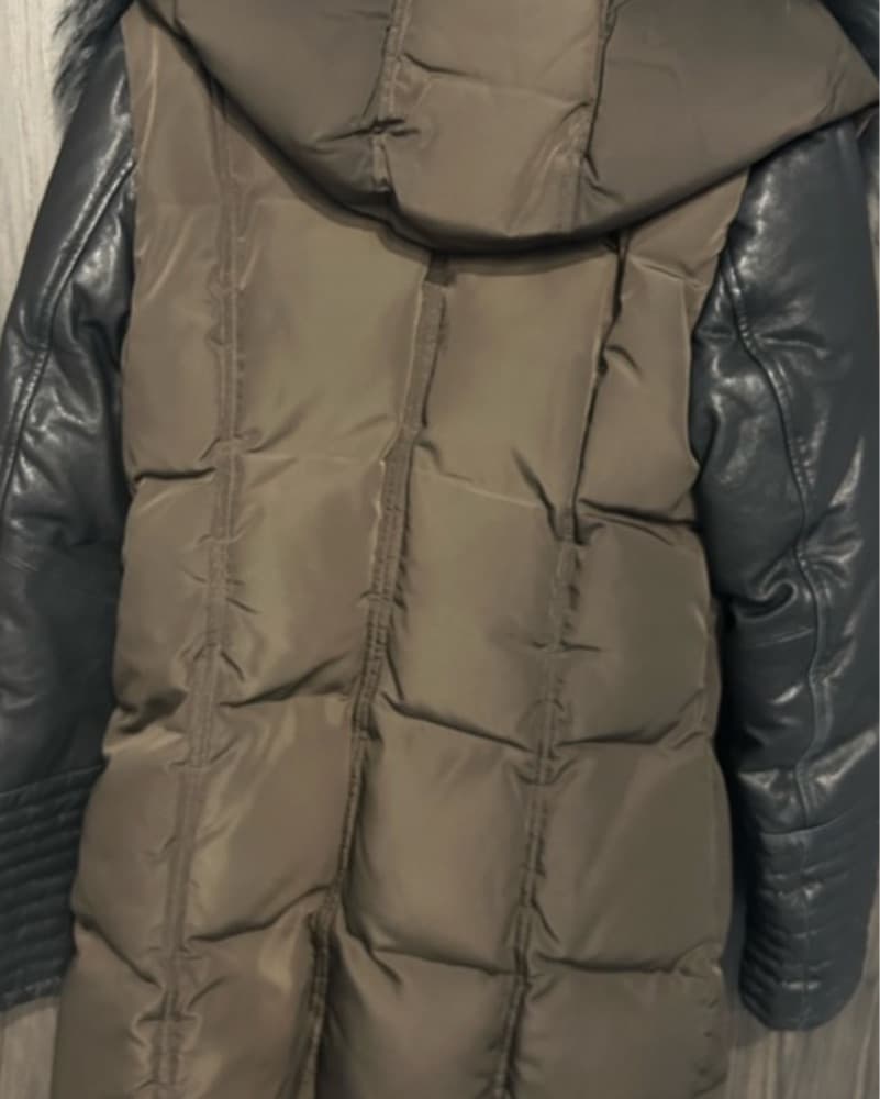 Green Puffer Coat with Fur Trim  - Image 2