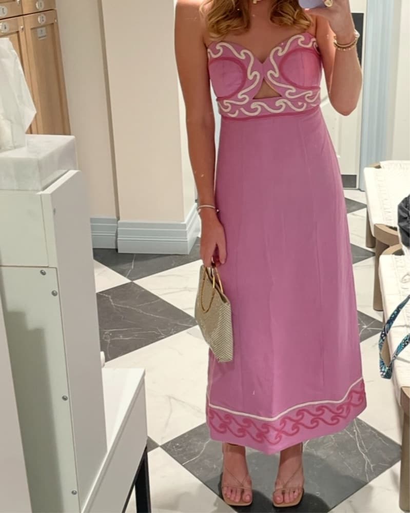Pink Midi Dress With White Embroidery - Image 6
