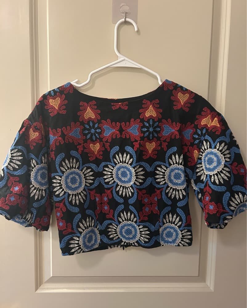Boutique patterned top  - Image 2