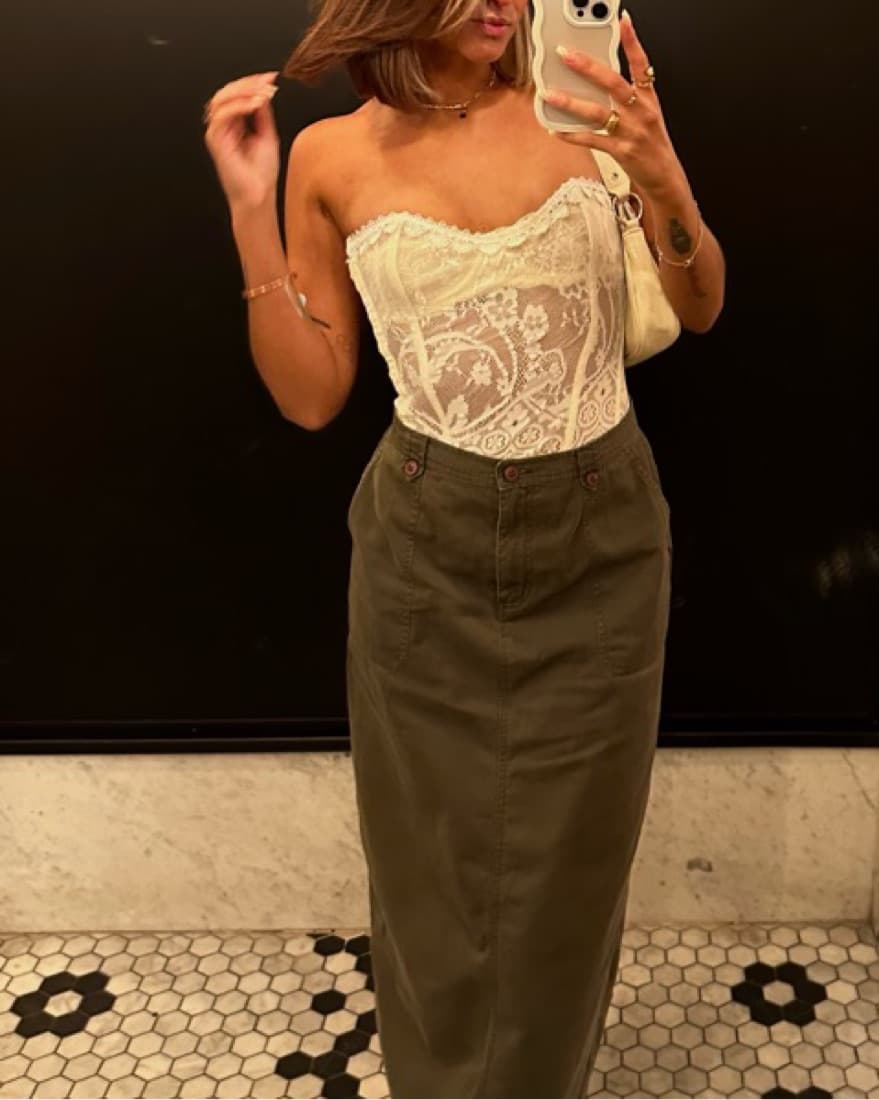Vintage Lace Corset - Image 2
