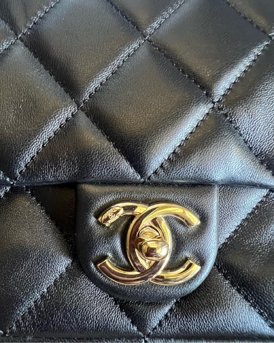 Chanel Purse  - Image 4
