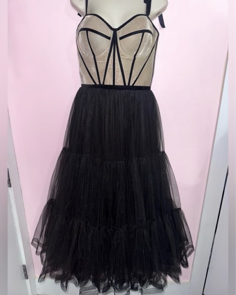 Milla Gorgeous Midi Puffy Tulle Dress - Image 3