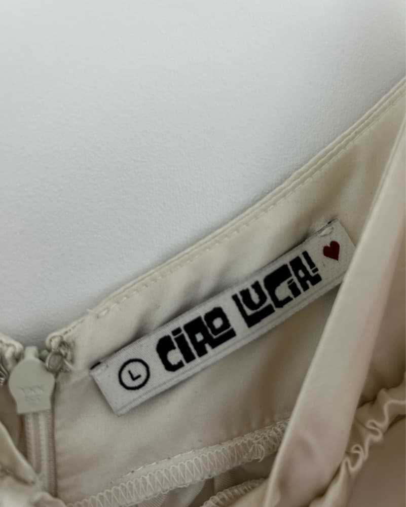Ciao Lucia Gianna Cream Silk Tank - Image 3