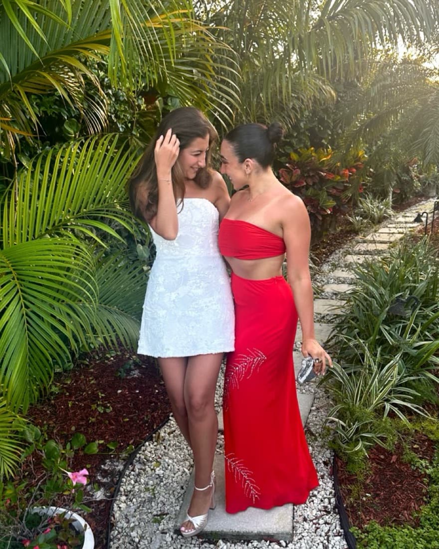 red skirt set - Image 2
