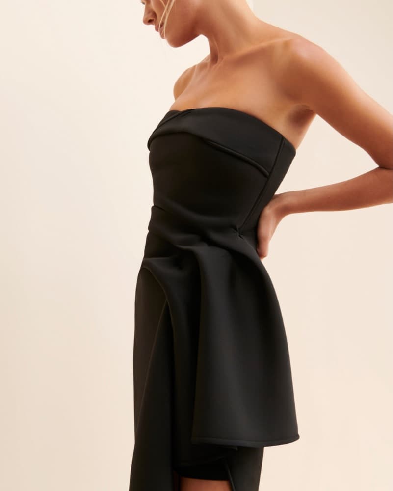 Black Strapless Formal Gown - Image 3