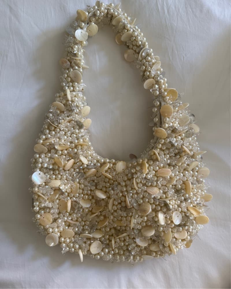 Ivory Beaded Shell Bag - Image 1
