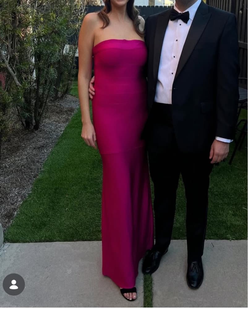 Vera Wang Gown - Image 1