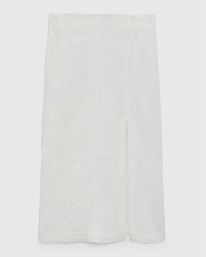 White Tectured Crop Top And Skirt Set - Image 5