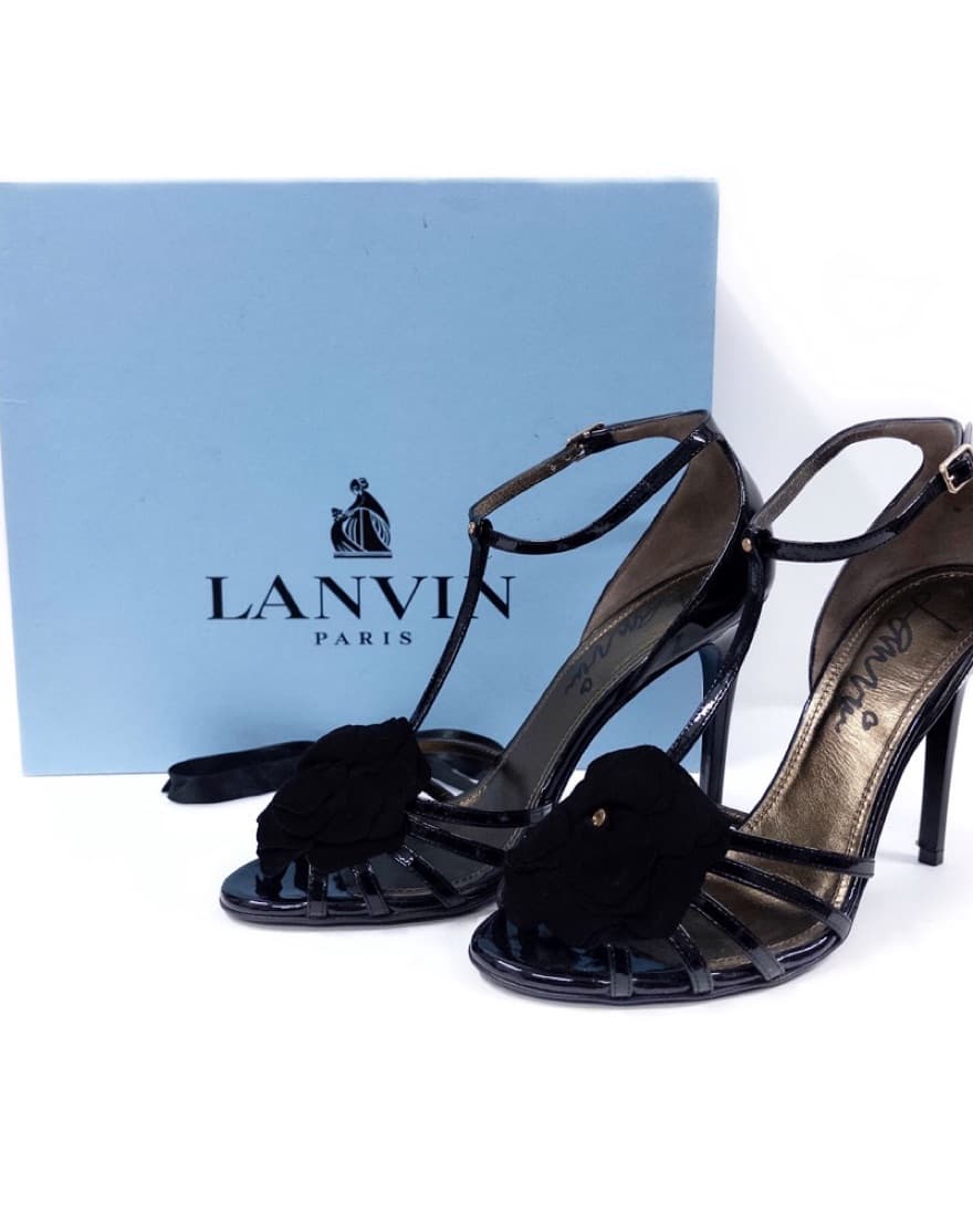 Lanvin Paris T-Strap Pumps. Size 9 - Image 2