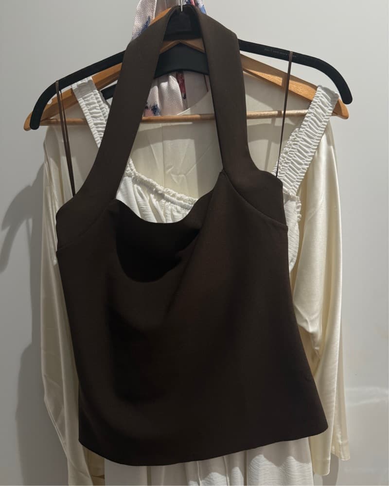 Sleek Halter Bodycon Tank - Image 3