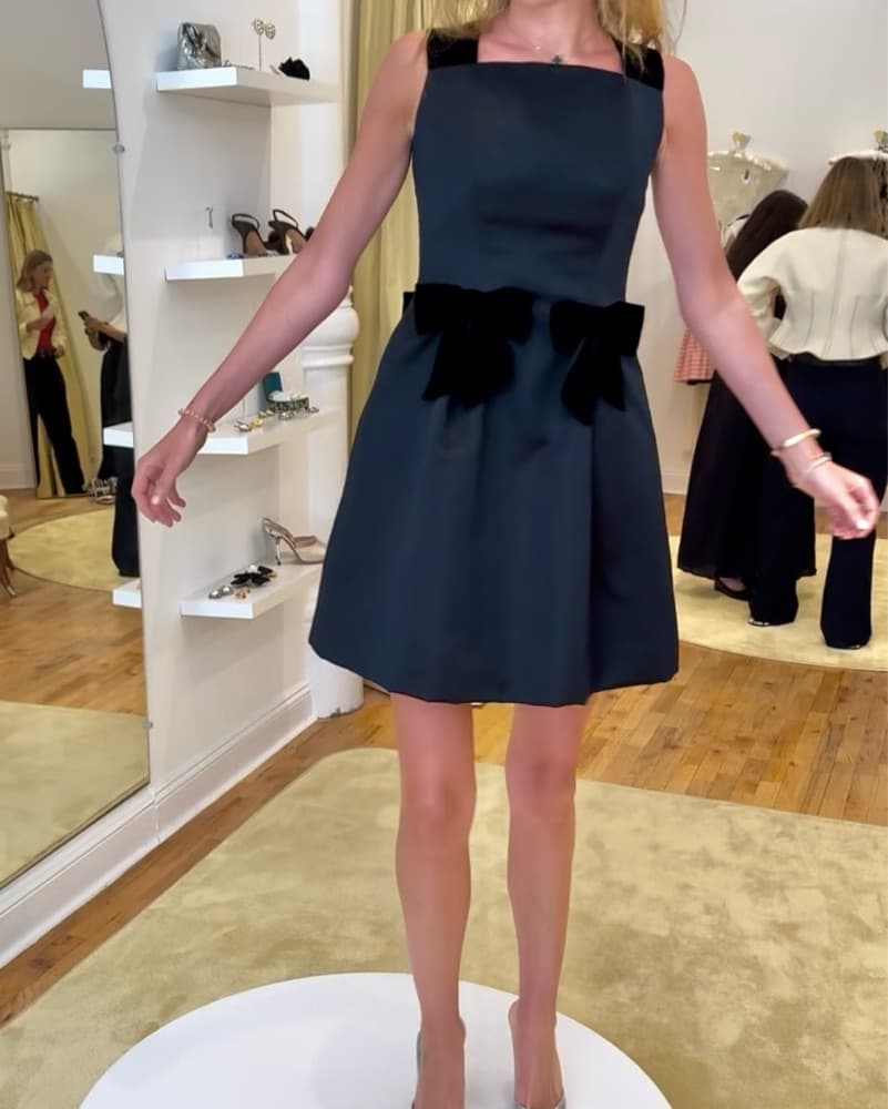 Vintage Oscar De La Renta Dress - Image 2