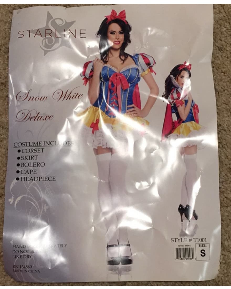 Sexy Snow White  - Image 4