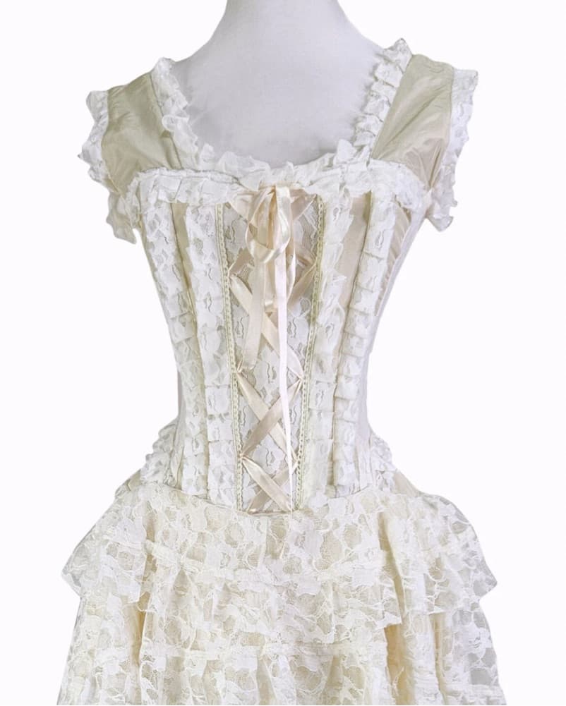 Marie Antoinette Halloween Costume - Image 2