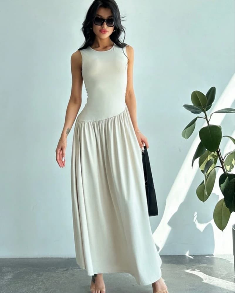 Lond Dress With Waist Belt  - Image 1