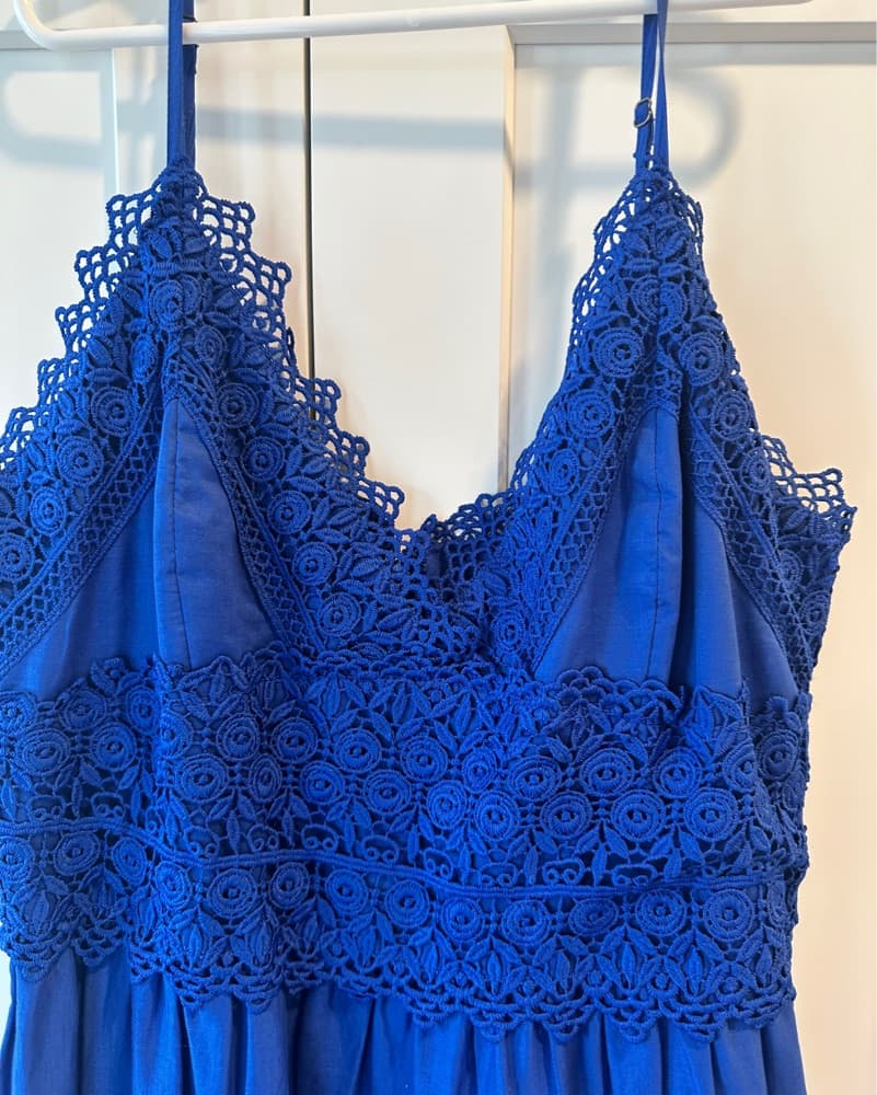 Stunning Blue Lace Maxi Dress - Image 3