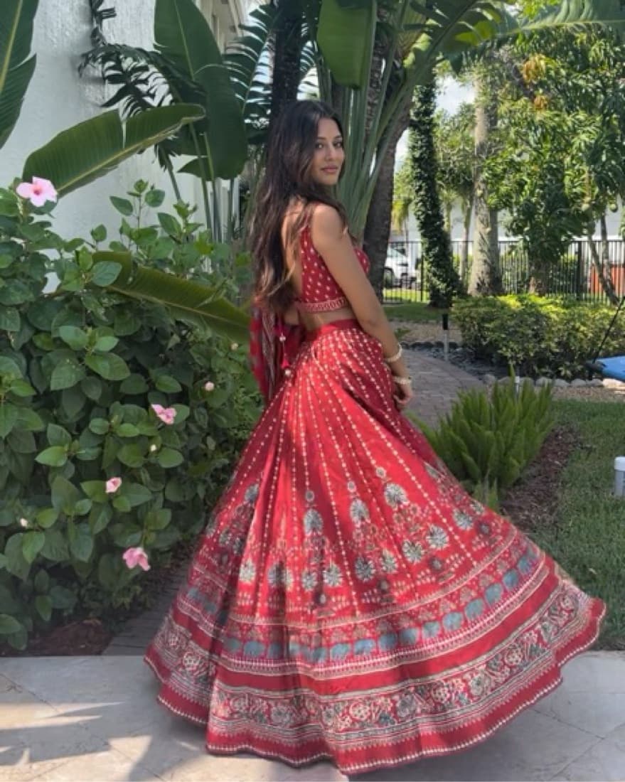 Neysa Red Lehenga - Image 4