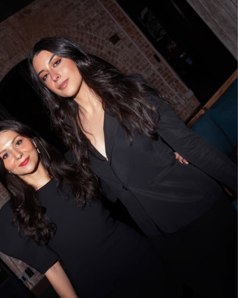 Alice + Olivia Black Blazer - Image 1