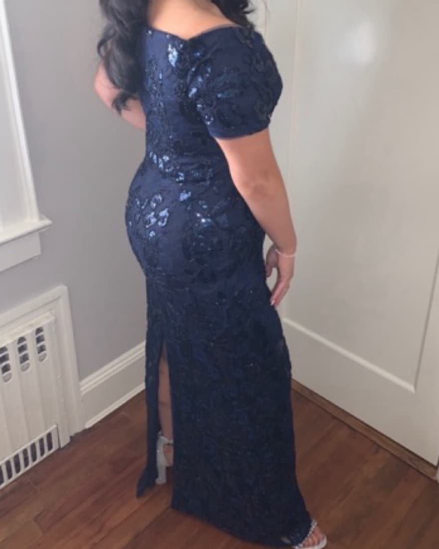 Adrianna Papell Stunning Navy Gown - Image 3