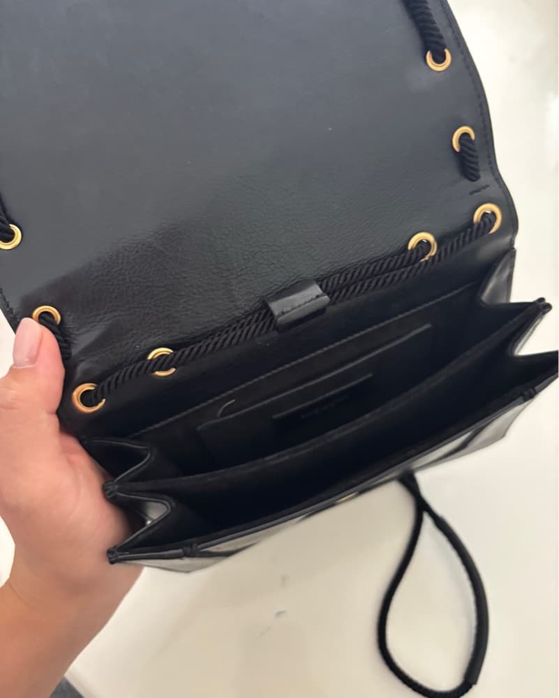 YSL Chic Black Leather Crossbody Bag - Image 5