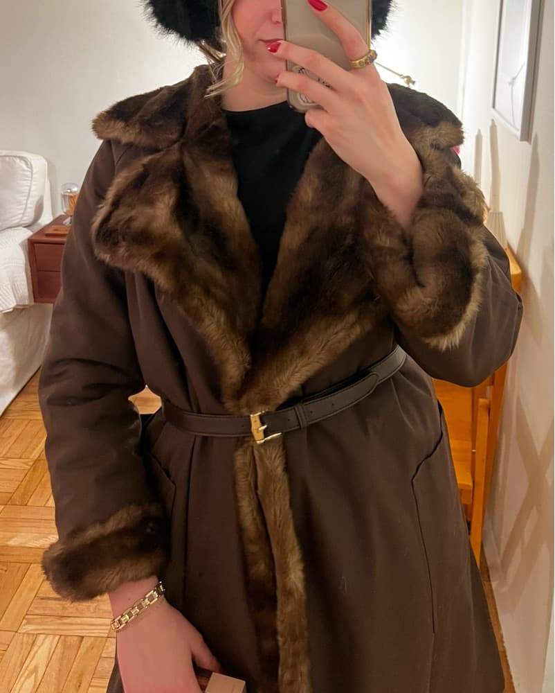 Vintage Brown Fur Lined Coat - Image 3