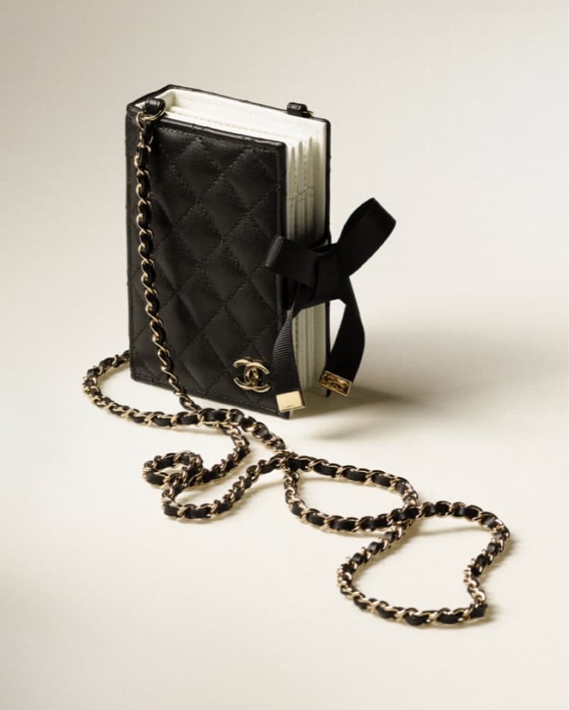 Chanel Card Holder W Chain - Image 2