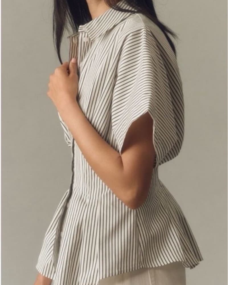 Anthropologie Tobie Button Down shirt  - Image 2