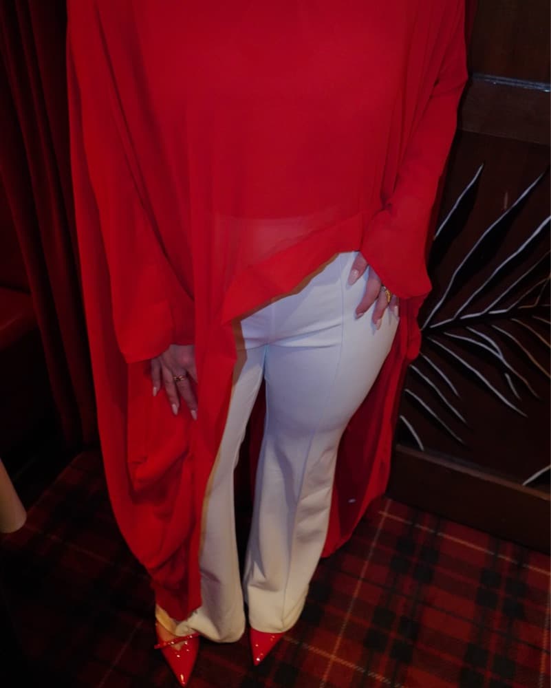 Red Top Cape - Image 1