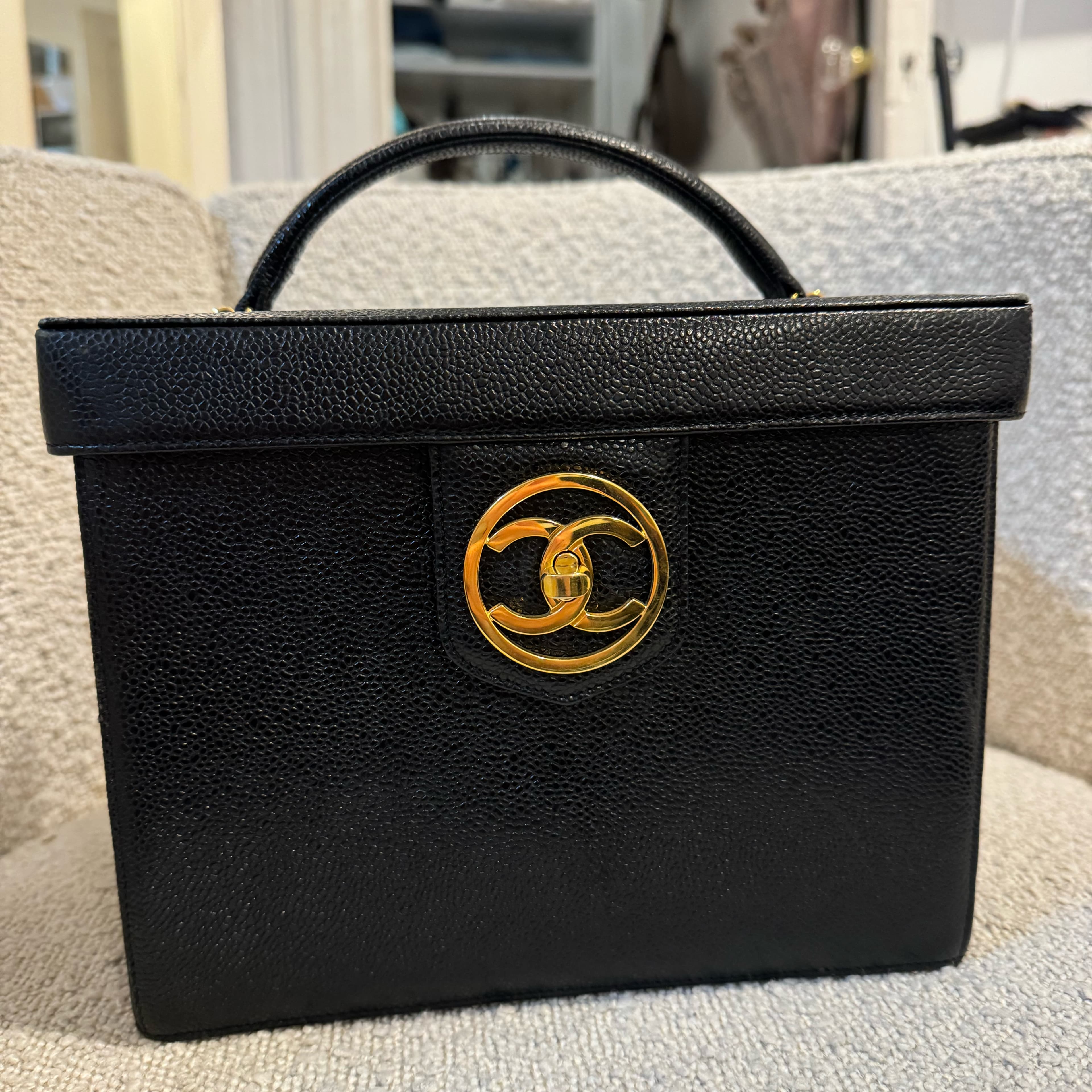 Vintage Chanel Square  Bucket Bag - Image 5