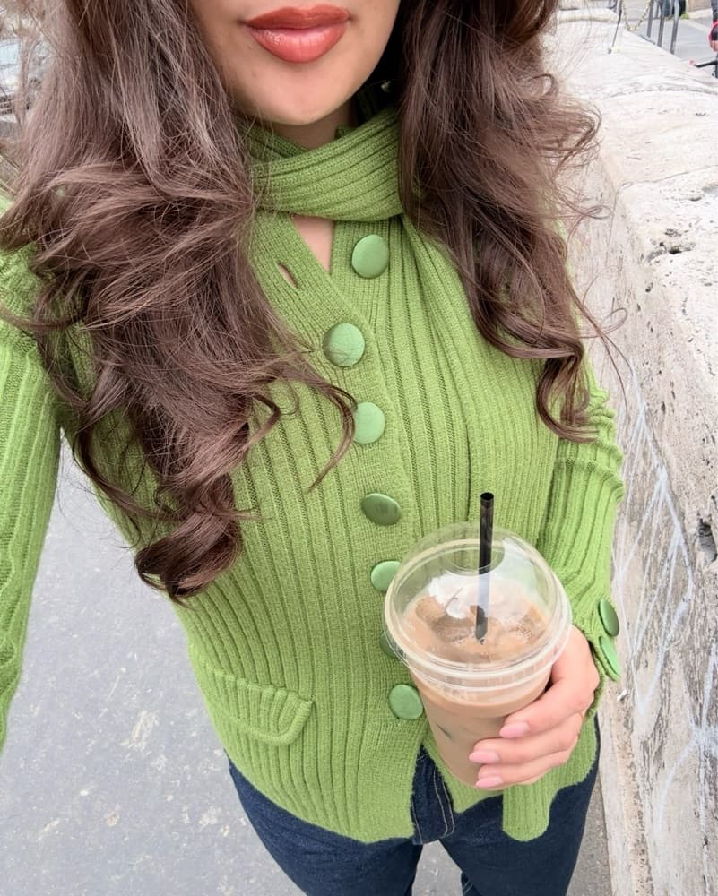 Cozy Green Ribbed Cardigan - Image 3