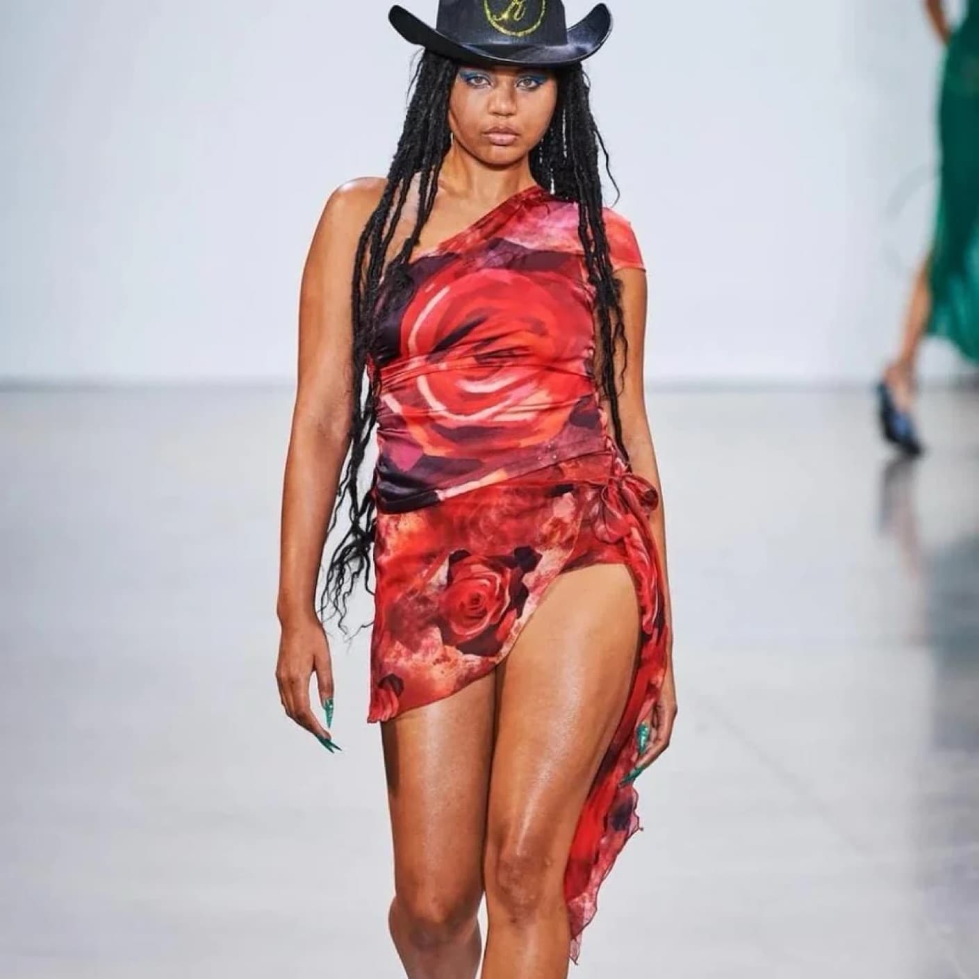 Kim Shui Rose Set - Image 2
